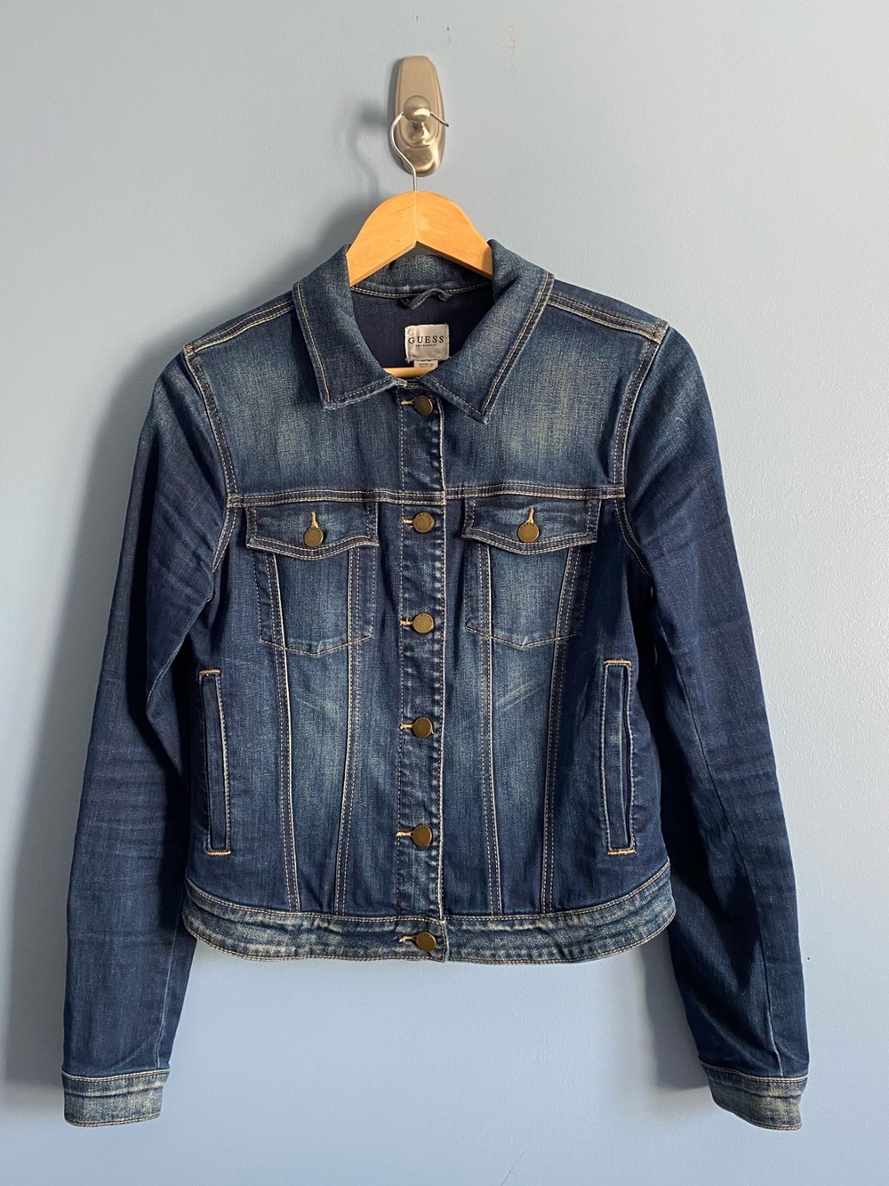 GUESS Women's Medium Dark Blue Denim Trucker Jacket